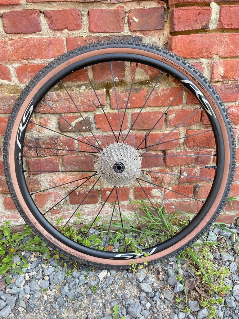 Used Shimano RS370 bike — image 3 of 5