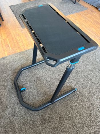 Wahoo, KickR Desk