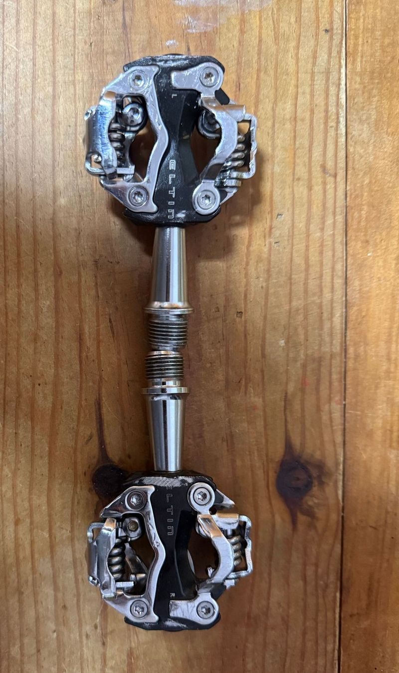 Used eltin Pedal bike — image 1 of 2