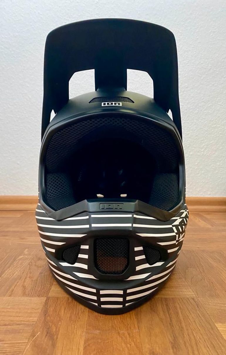 Used Ion Scrub Amp bike — image 4 of 17