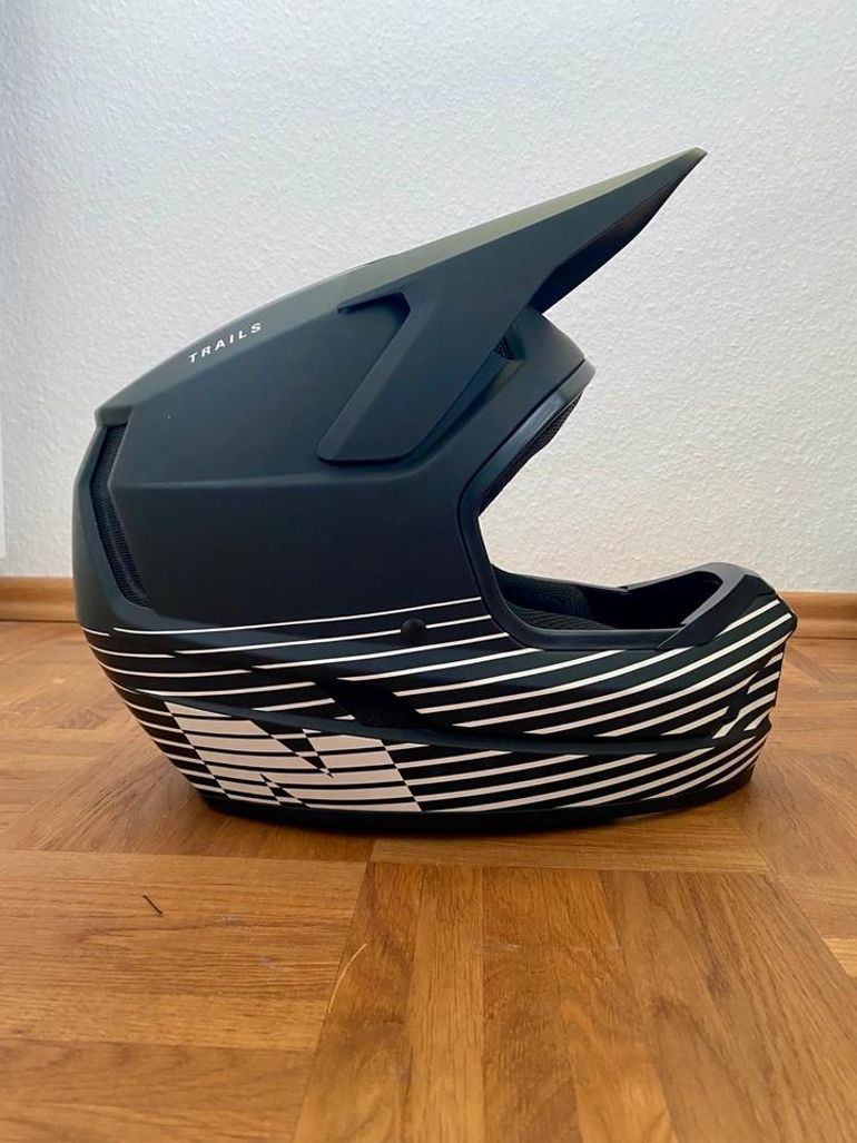 Used Ion Scrub Amp bike — image 3 of 17