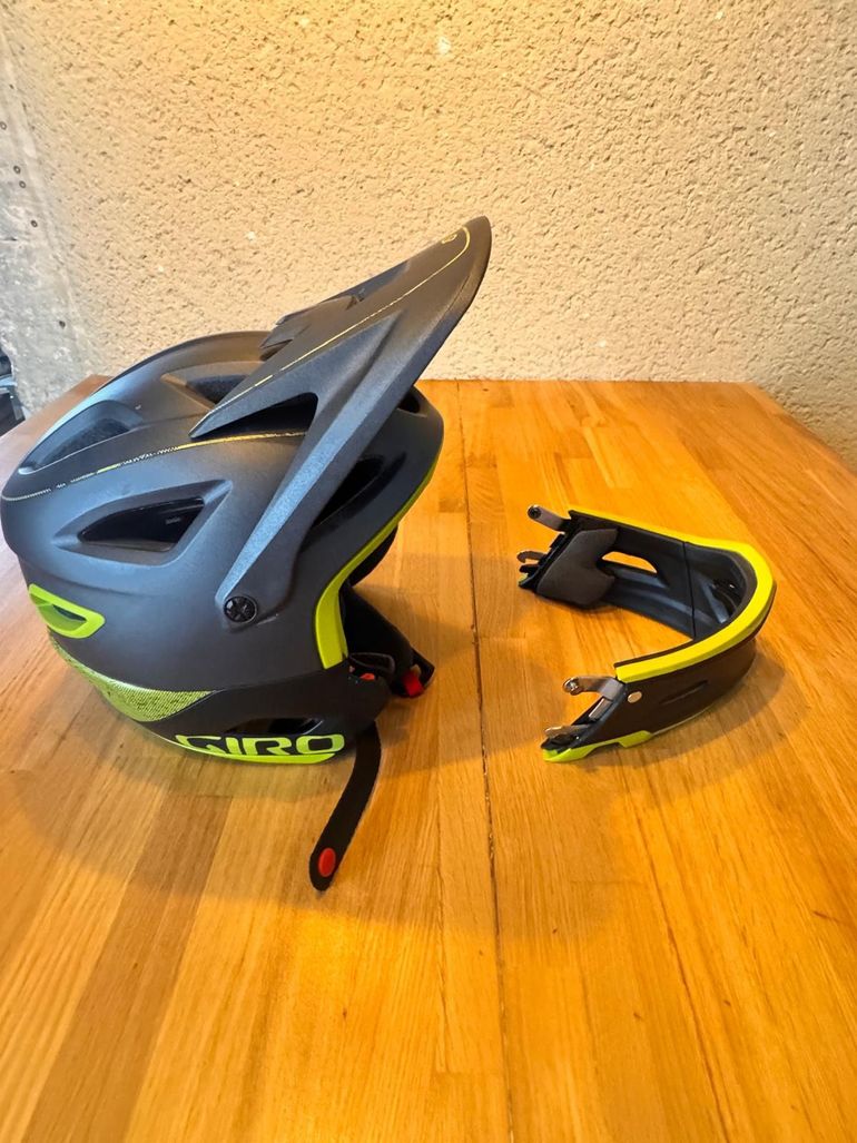 Used Giro Switch blade bike — image 1 of 4