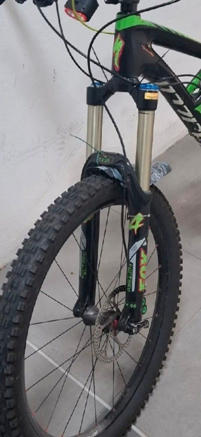 Used Fox 34 170mm 2017 bike — image 1 of 2