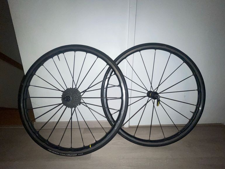 Used Mavic Paire de Roue 2023 bike — image 1 of 3