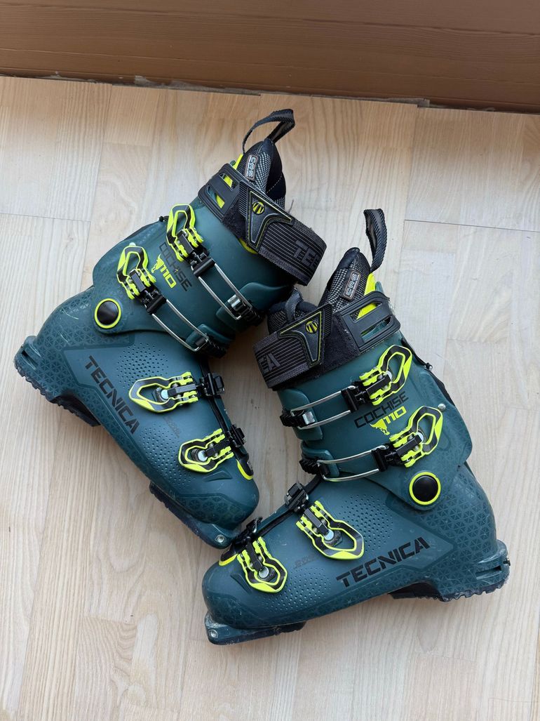 Used Tecnica COCHISE 110 Ski Boots 2021 bike — image 1 of 5