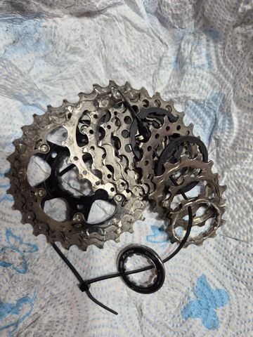 Shimano 105 11v 11-28 2025 Drivetrain & Pedals usato