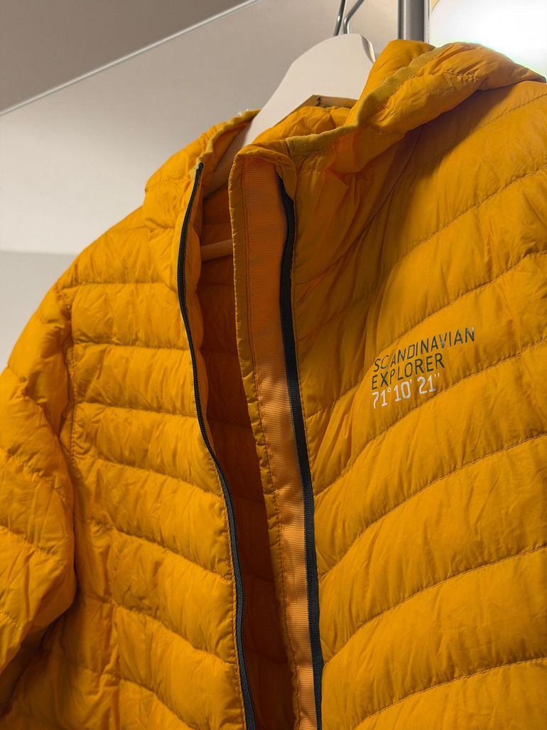 Used Scandinavian Explorer Daunenjacke Gelb Gr. L Unisex 2019 bike — image 8 of 11