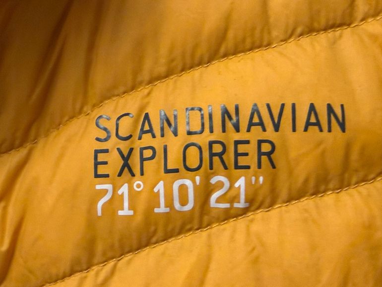 Used Scandinavian Explorer Daunenjacke Gelb Gr. L Unisex 2019 bike — image 9 of 11