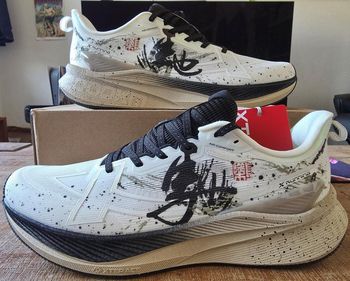 Xtep, 2000 km Laufschuhe