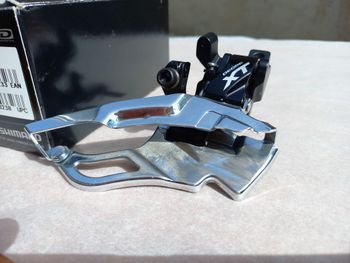 Used Shimano Deragliatore per doppia corona 2015 bike — image 1 of 3