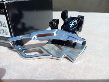 Shimano Deragliatore per doppia corona 2015 Drivetrain & Pedals usato