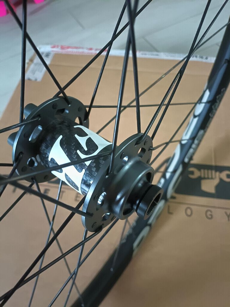 Used DRC Big Foot 29 Wheelset bike — image 7 of 9