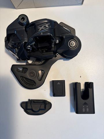 Used Shimano Deore XT Di2 Wireless 12sp Rear Derailleur 2025 bike — image 7 of 8