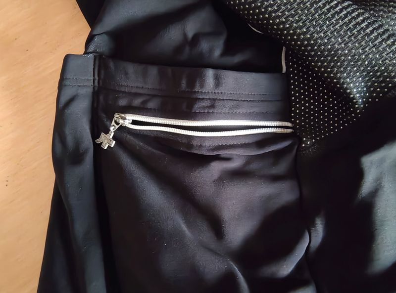 Assos Air Jacket 851 Black 2008 bike d'occasion — image 7 sur 9