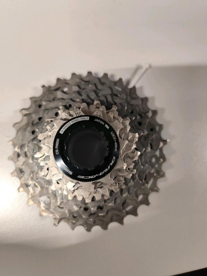 Brugt Shimano CS-R9200-12 11-30T Drivetrain & Pedals