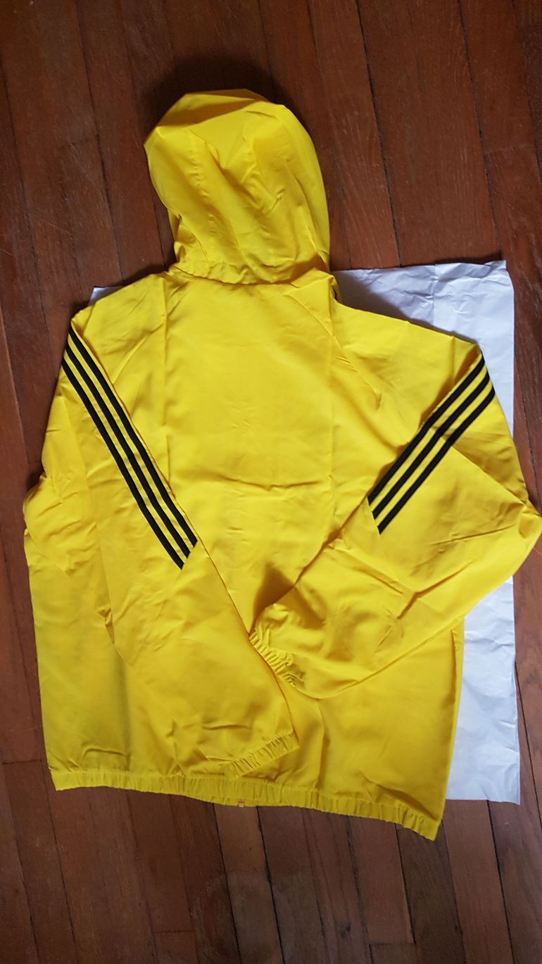 Used Adidas Tiro 24 Windbreaker Coupe vent bike — image 5 of 11