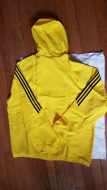Used Adidas Tiro 24 Windbreaker Coupe vent bike — image 6 of 11