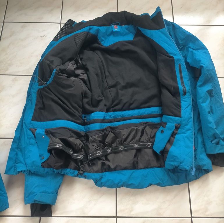 Used 4FRNT Veste blouson de ski Coupe monde Courchevel Meribel 2023 bike — image 3 of 7
