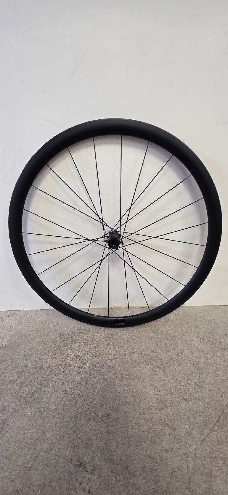 Used Dt Swiss CRD 351 SL 2024 bike — image 3 of 8