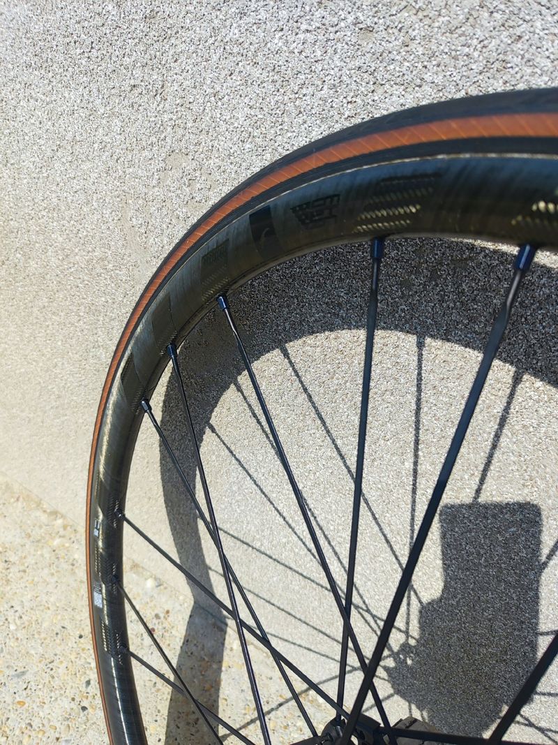 Fulcrum Carbon Wheelset 2022 bike usato — immagine 6 di 7