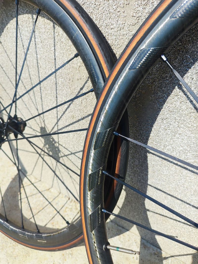 Fulcrum Carbon Wheelset 2022 bike usato — immagine 3 di 7