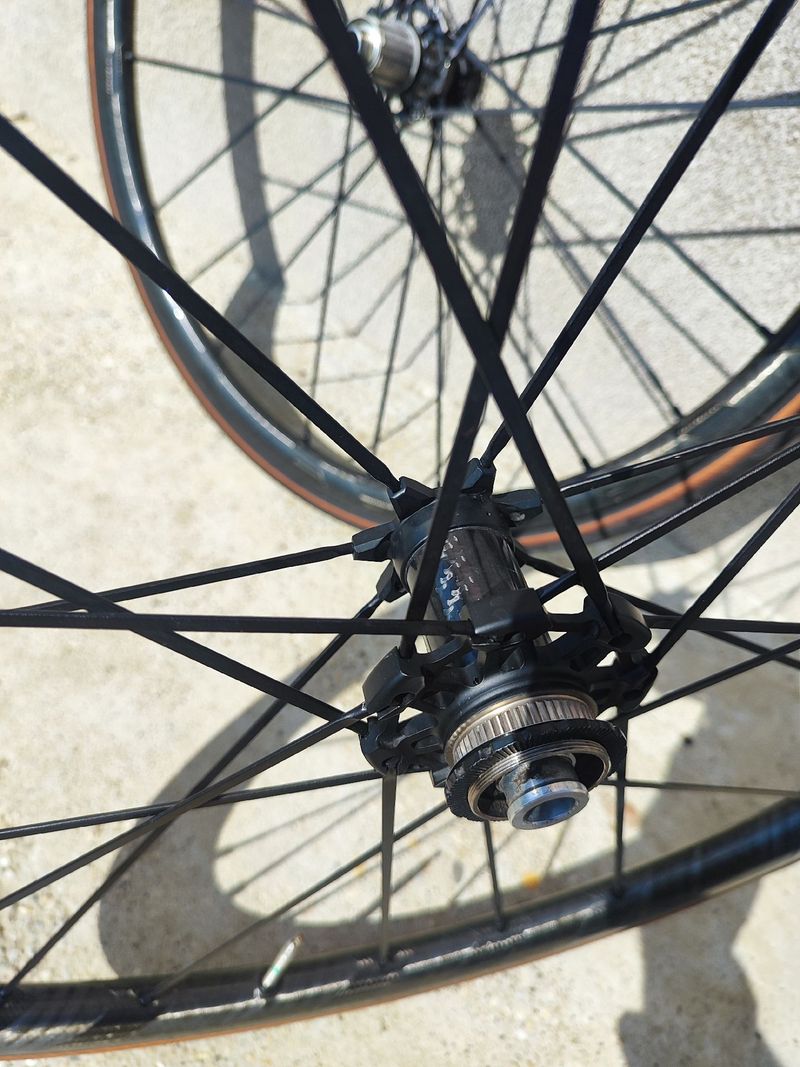 Fulcrum Carbon Wheelset 2022 bike usato — immagine 4 di 7