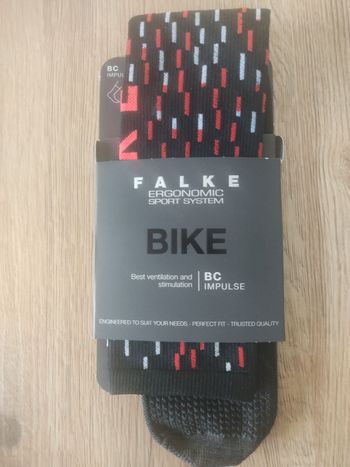Falke Sport, Chaussettes velo