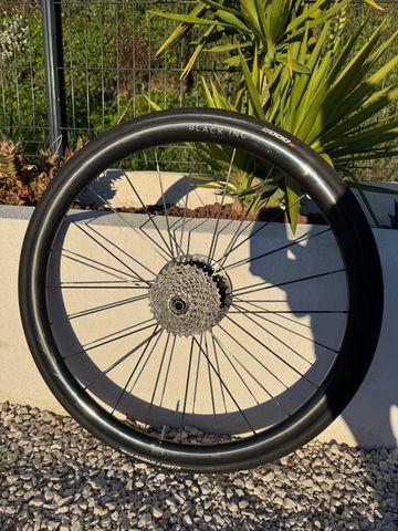 Used Black Inc 28/33 2024 bike — image 3 of 5