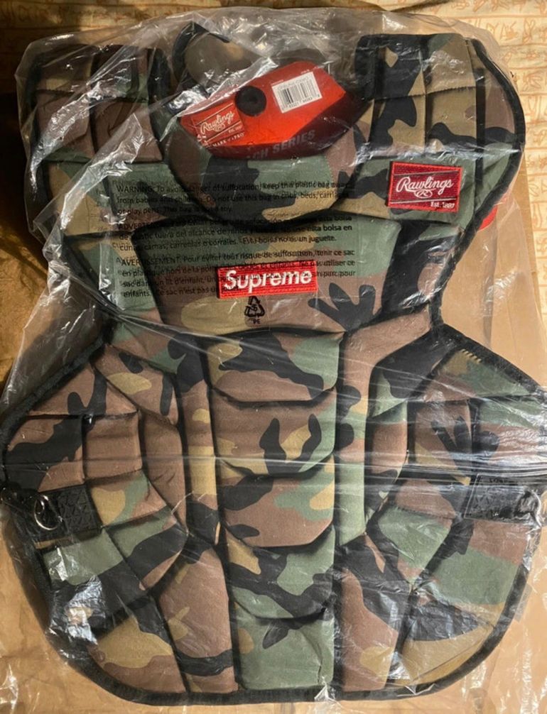 Used supreme chest protector 2019 bike — image 4 of 4
