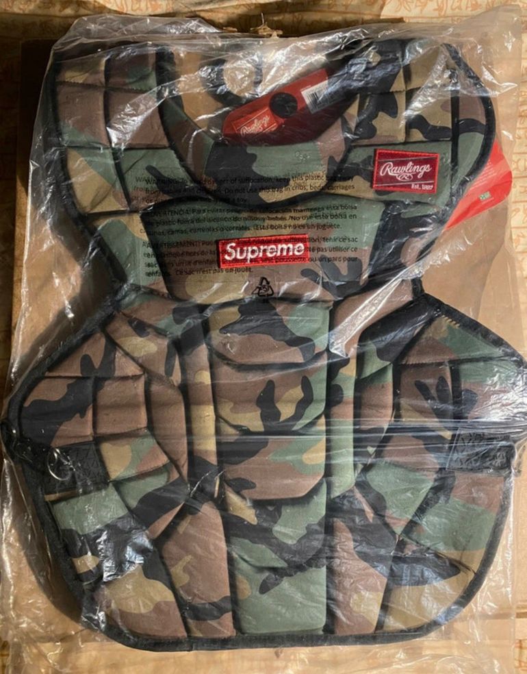 Used supreme chest protector 2019 bike — image 1 of 4