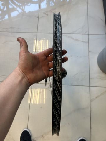 Tweedehands Zipp 404 Firecrest Disc 2024 bike — afbeelding 7 van 7