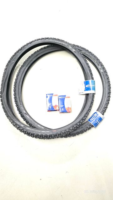 Used Continental 2x Fahrrad-Winterreifen + 2 Schläuche für Trekking/City Tyres & Tubes