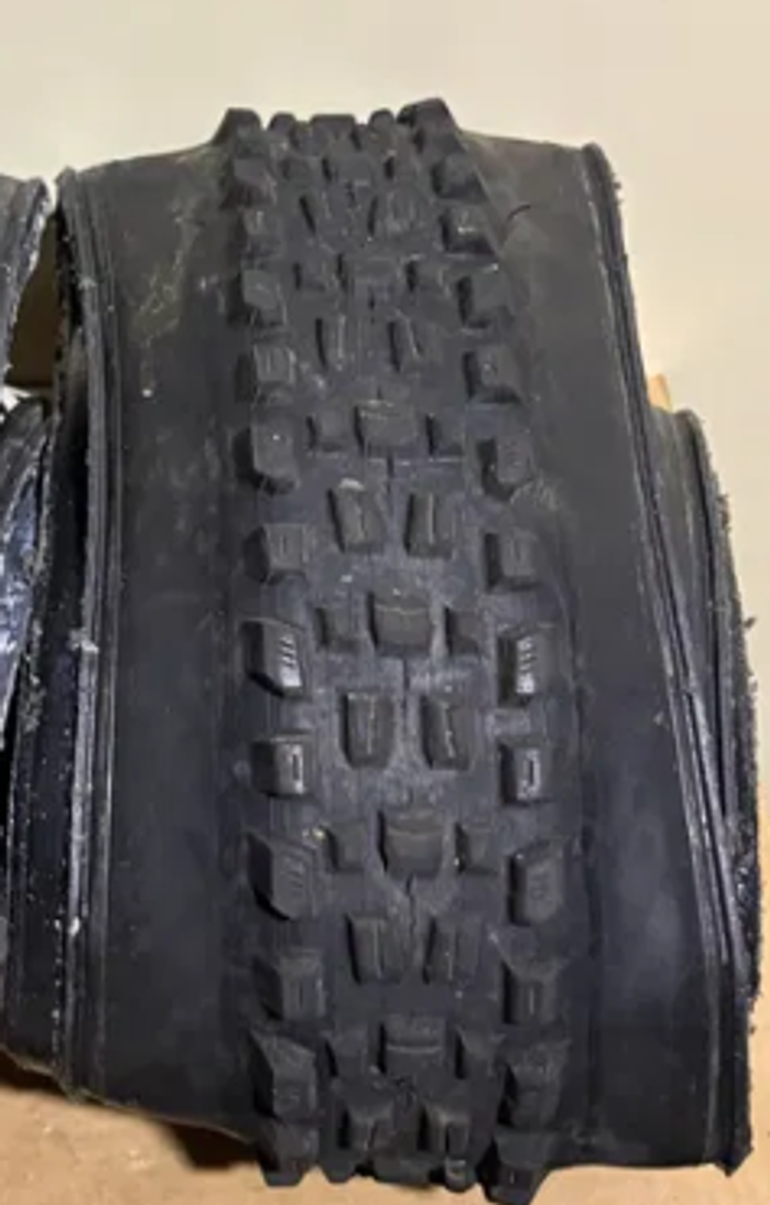 Used Maxxis Tyers Set Assegai + DHR II 29, 27.5 2024 bike — image 2 of 7