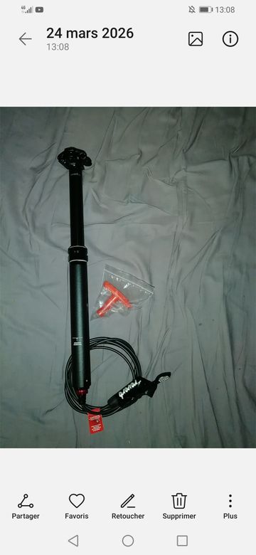 Käytetty RockShox Reverb 31.6 x414(150) Saddles & Seatposts