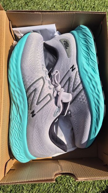 New Balance, Fresh Foam Evoz v4