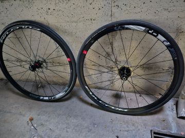 Używany Fulcrum Race 600 2024 bike — zdjęcie 6 z 7