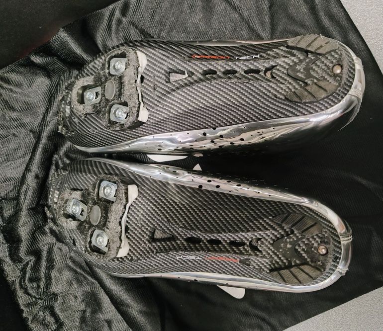 Used 100% Ekoi carbon tech bike — image 2 of 5