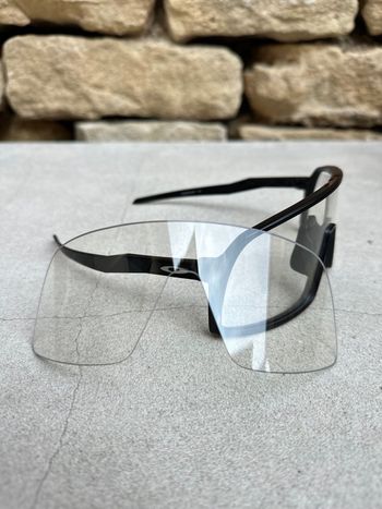 Oakley, Sutro Prizm