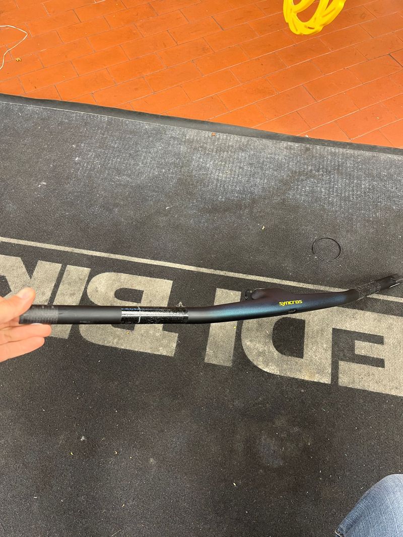 Used Syncros fraser ic sl XC 2025 bike — image 1 of 7