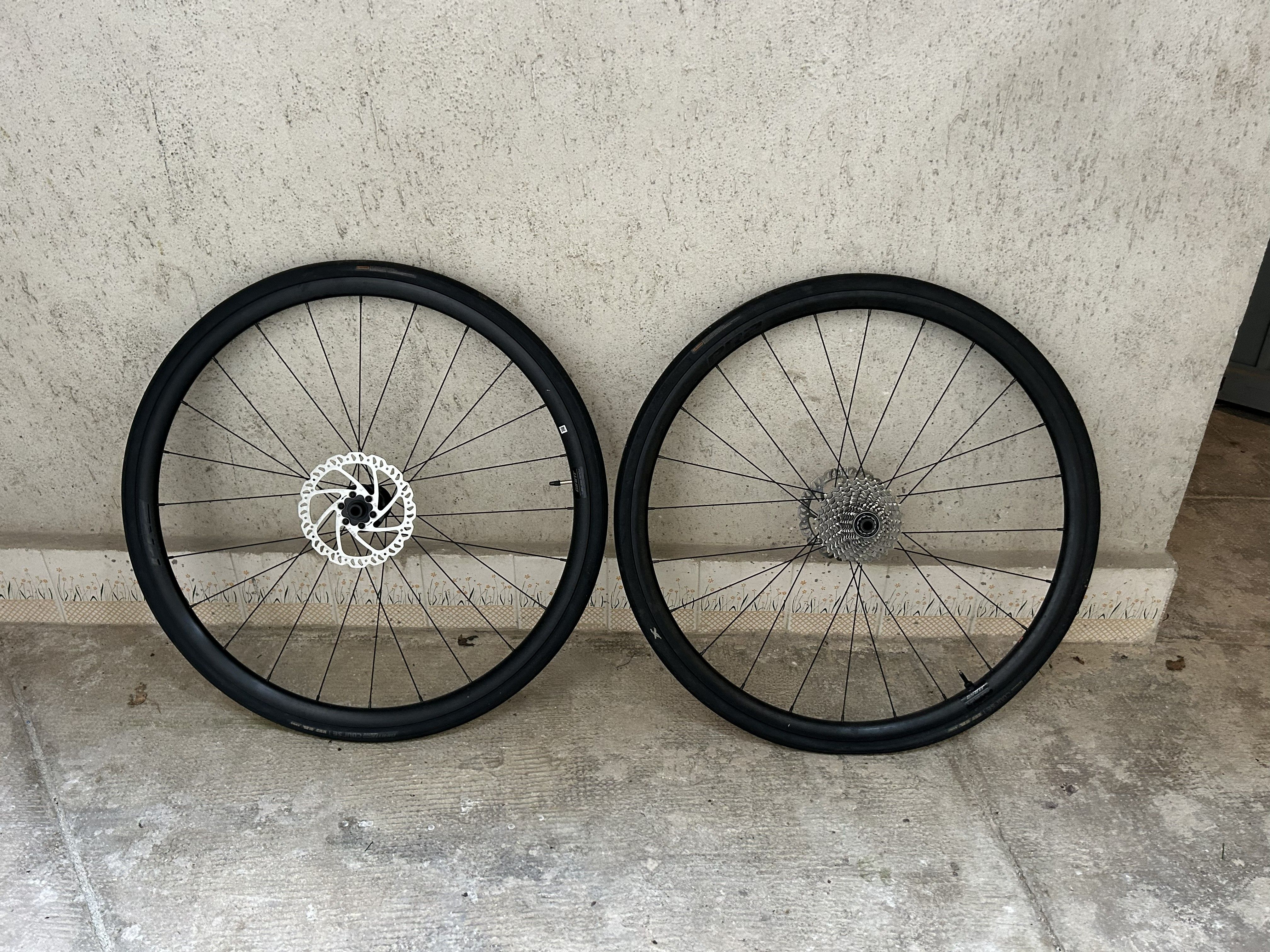 GIANT PR2 DISC 700Cホイール Giant PR2 Disc Wheelset 2024