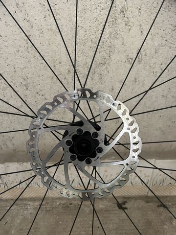 Used Giant PR2 Disc Wheelset 2024 bike — image 3 of 3