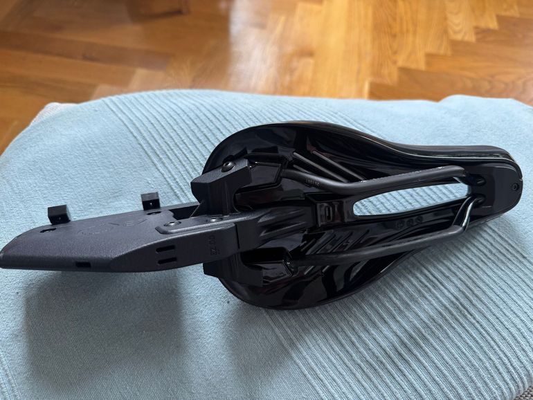 Použité Bontrager Hilo Pro Carbon 2025 bike — obrázek 4 z 4