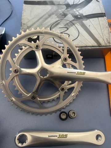 Shimano FC 5500 Crank Drivetrain & Pedals usato