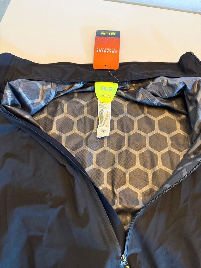 Used Ale cycling Mantellina Klimatik Guscio Graphene Nera Tg. L 2026 bike — image 3 of 4