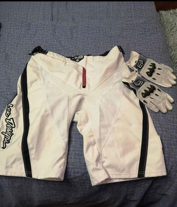 Used Troy Lee Designs Flowline Superlyte Mono Shorts bike — image 3 of 3