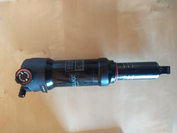 RockShox Deluxe Select+ null