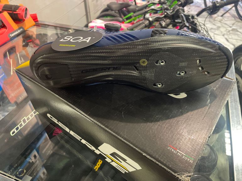 Used Gaerne Carbon g. volata bike — image 2 of 2