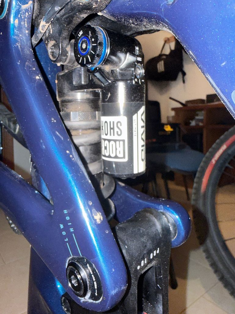 Used RockShox vivid coil ultimate 2025 bike — image 3 of 3