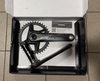 Used Sram Force AXS DUB 1x12v 172.5mm 40T bike