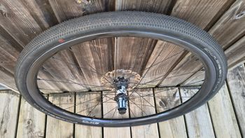 Used Duke World Runner Carbon 27R 2024 bike — image 10 of 12